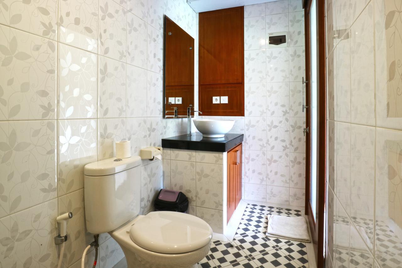 Hotel Gempita House Bali Legian Exterior foto
