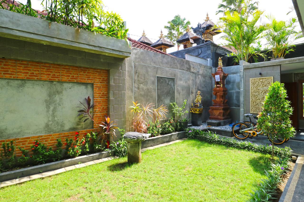 Hotel Gempita House Bali Legian Exterior foto